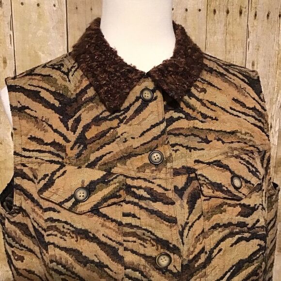 Coldwater Creek Animal Print Vest M - Picture 2 of 6